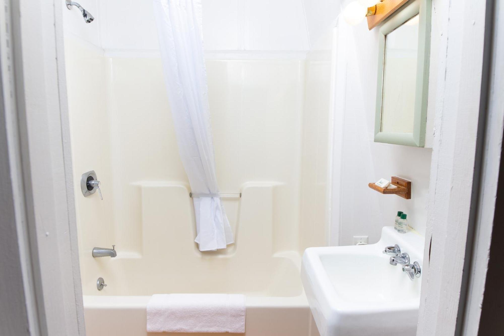 Trails End Inn Keene Valley Ngoại thất bức ảnh